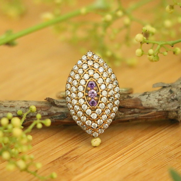 Jewelry - 925 Sterling Silver Topaz Stones ring size 6